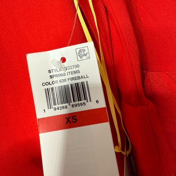 CeCe Cherry Red Elbow Sleeves Tiered Ruffle cuffs Knee Length Dress Size XS NEW - Picture 14 of 14